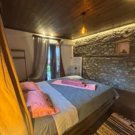 Kallisto Traditional Guest house