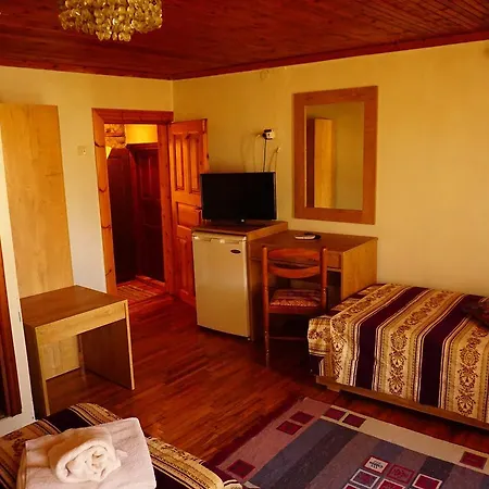 Kallisto Traditional Guest house